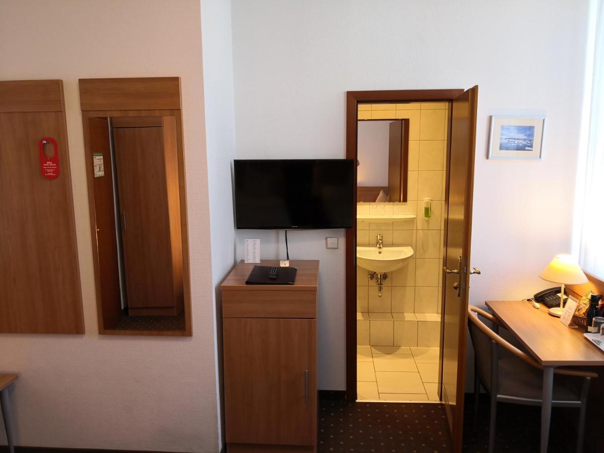 Pension Am Heusteig Stuttgart Extérieur photo
