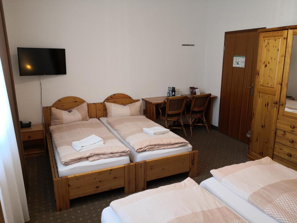 Pension Am Heusteig Stuttgart Extérieur photo