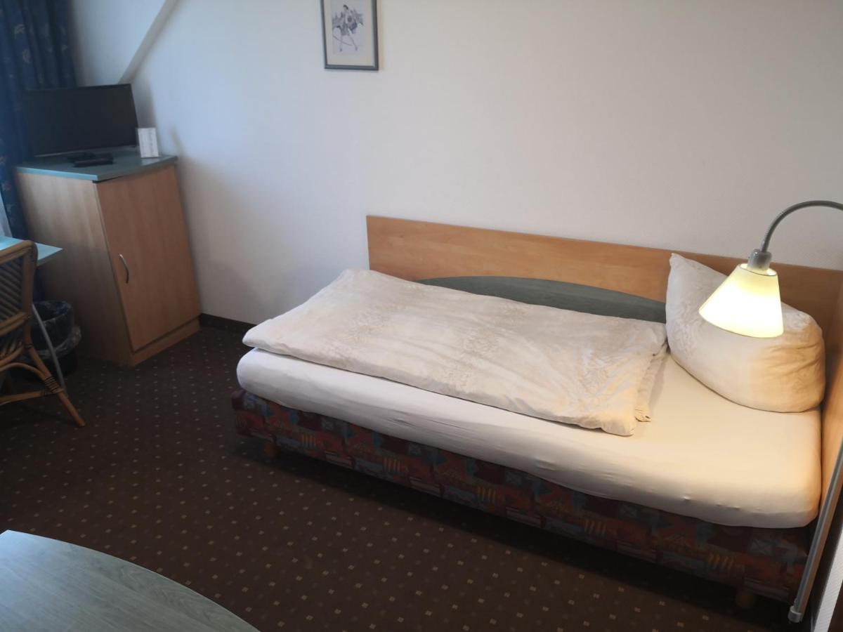 Pension Am Heusteig Stuttgart Extérieur photo